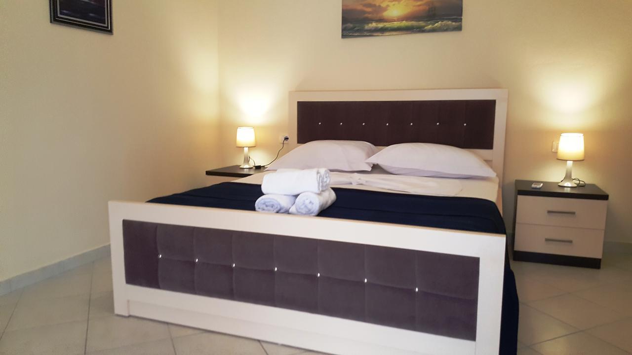 Cava Apartments Saranda Extérieur photo